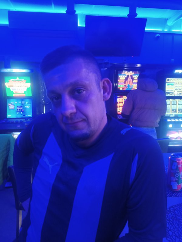 Miły kulturalny 41 latek nie bojący się podejmow...
