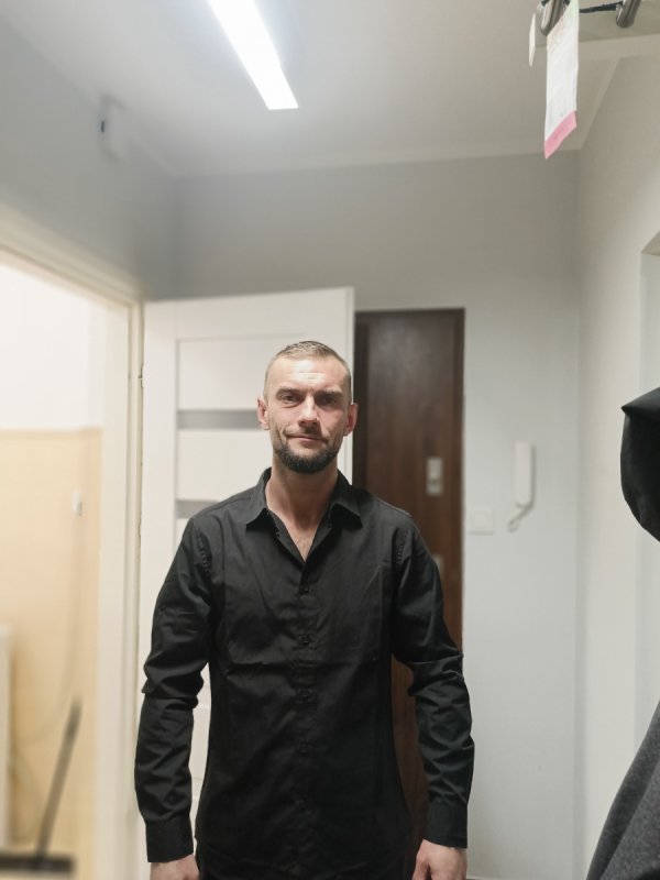 Nie wiem co powiedzieć. ale napewno jestem szcze...