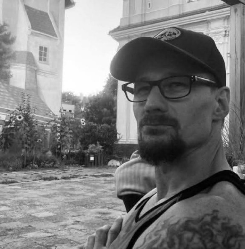 Coś na szybko, po cichu. Romantyzm ale chwilowy :)
